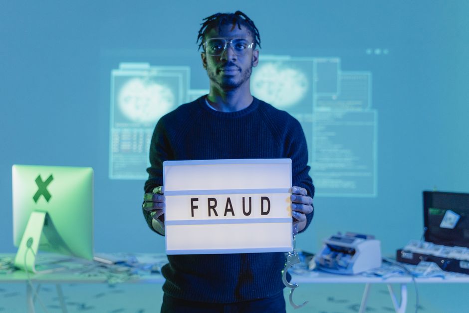 detect fraud invoice