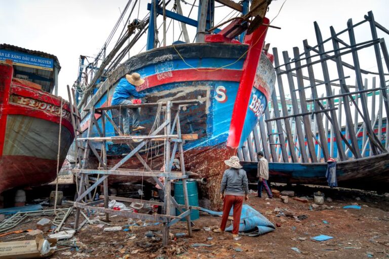boat repair shop