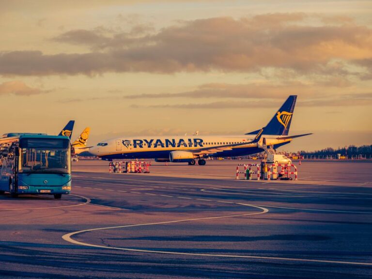 airport shuttle service